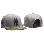 Cappellino New York Yankees Adjustable 9FIFTY Grigio